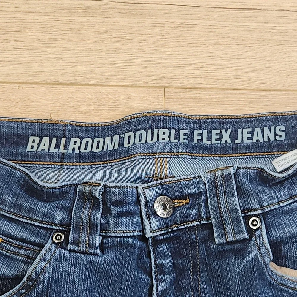 Duluth Trading Co Jeans Mens 34x32 Blue Ballroom Double Flex Relaxed Stretch